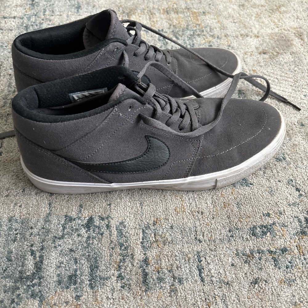 Nike soft canvas hightops